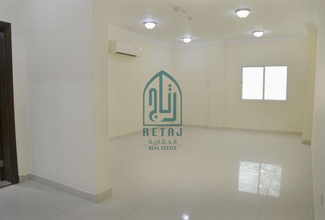 743459 - Property Image 3