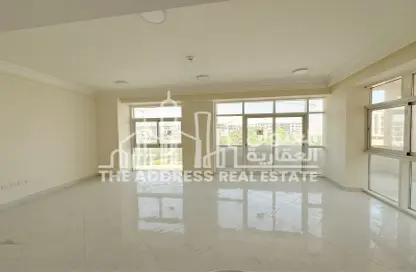 شقة - 2 غرف نوم - 3 حمامات للبيع في نابولي - فوكس هيلز - فوكس هيلز - الوسيل