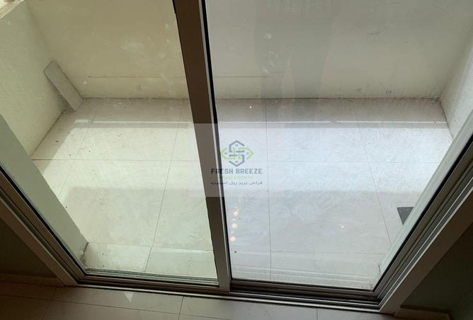 954656 - Property Image 3