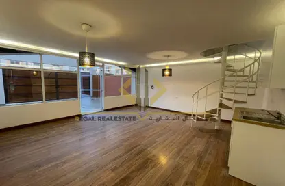 Duplex - 1 Bedroom - 1 Bathroom for rent in Al Dafna - Al Dafna - Doha