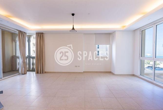949411 - Property Image 3