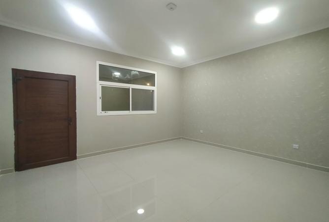 947796 - Property Image 3