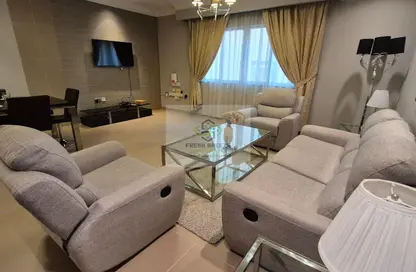 Apartment - 2 Bedrooms - 3 Bathrooms for rent in Al Sadd Road - Al Sadd - Doha