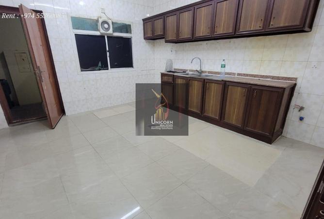 940301 - Property Image 3