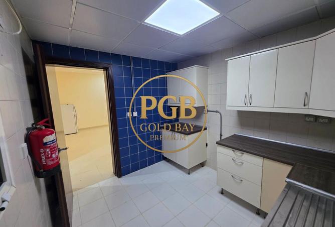 998158 - Property Image 3