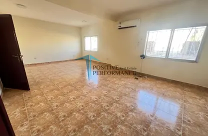 شقة - 2 غرف نوم - 2 حمامات للايجار في مدينة خليفة جنوب - مدينة خليفة - الدوحة