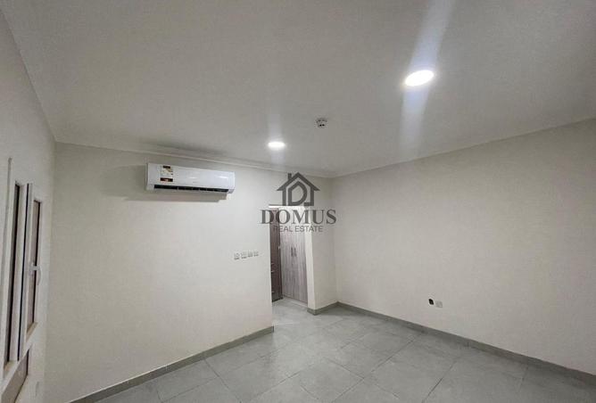 963359 - Property Image 2