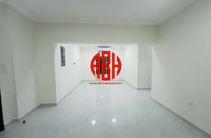 Apartment - 3 Bedrooms - 3 Bathrooms for rent in Muntazah 10 - Al Muntazah - Doha