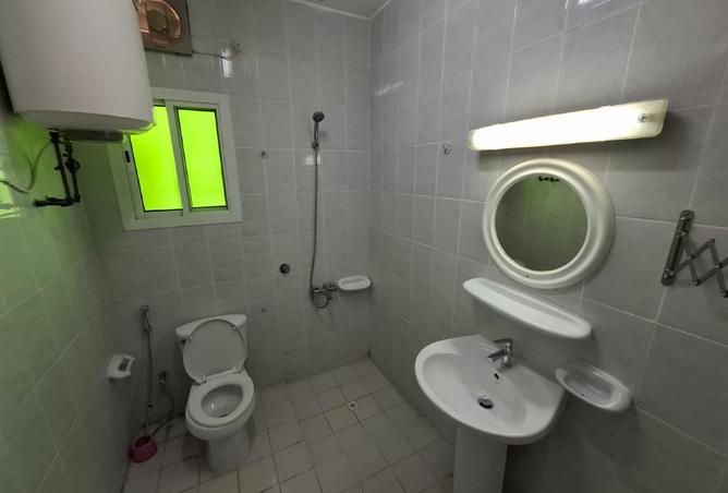 930121 - Property Image 3