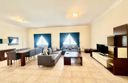 Apartment - 2 Bedrooms - 3 Bathrooms for rent in Anas Street - Fereej Bin Mahmoud North - Fereej Bin Mahmoud - Doha