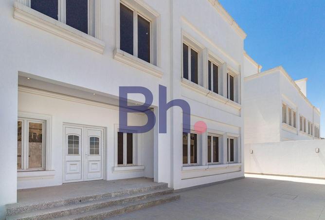 1000295 - Property Main Image