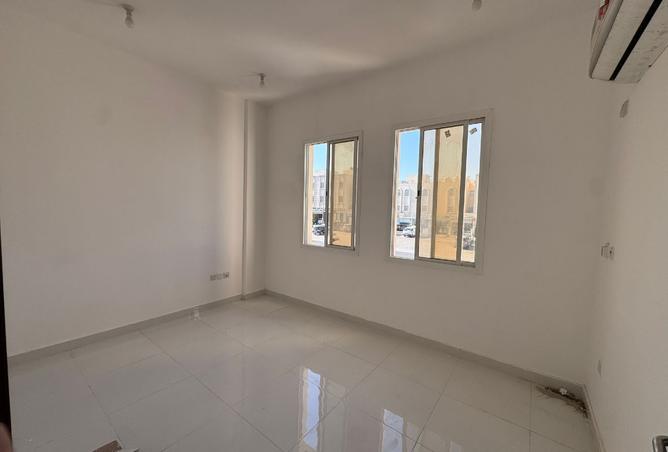 942404 - Property Main Image