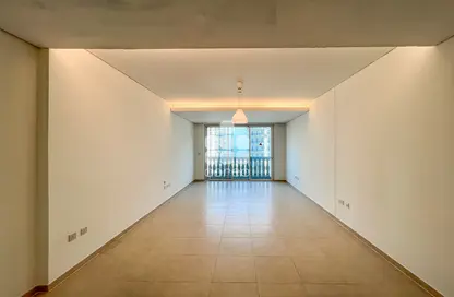 Apartment - 2 Bedrooms - 3 Bathrooms for rent in Viva West - Viva Bahriyah - The Pearl Island - Doha