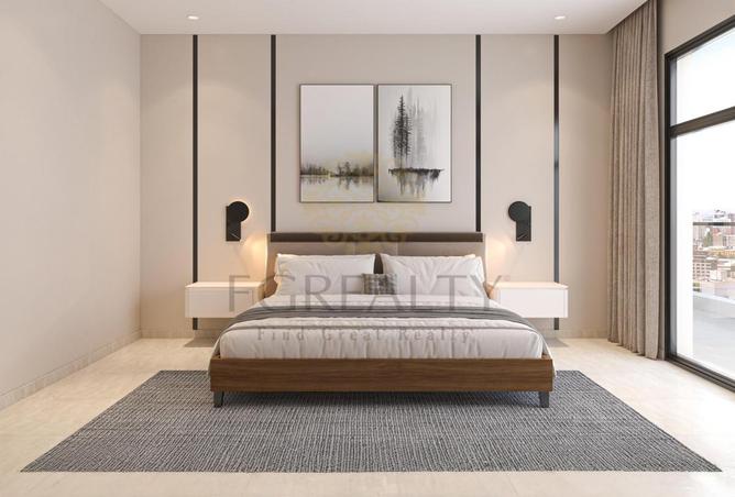 989727 - Property Image 2