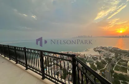 Penthouse - 3 Bedrooms - 4 Bathrooms for rent in Floresta Gardens - Floresta Gardens - The Pearl Island - Doha