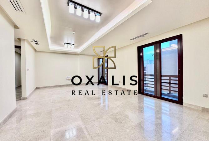 967456 - Property Image 2