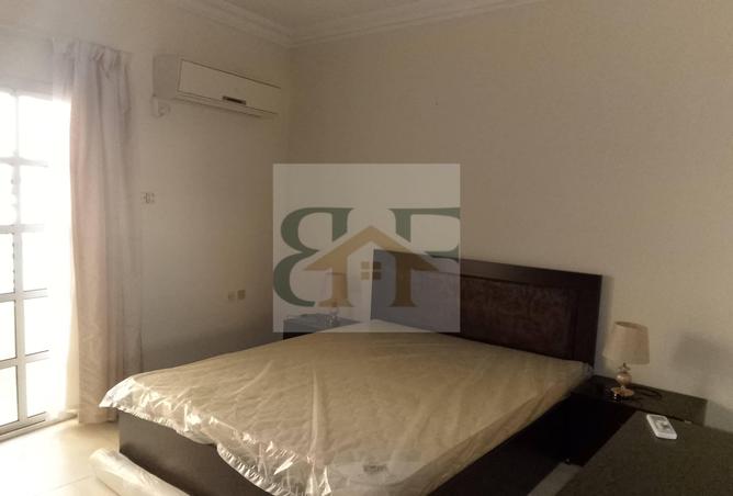 952747 - Property Image 2