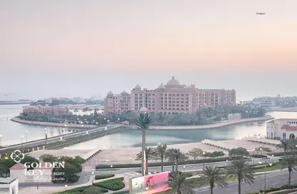 Apartment - 3 Bedrooms - 5 Bathrooms for sale in West Porto Drive - Porto Arabia - The Pearl Island - Doha