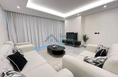 Apartment - 2 Bedrooms - 3 Bathrooms for rent in Marina Tower 02 - Marina District - Lusail