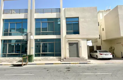 Outdoor Building image for: Compound - 6 Bedrooms - 5 Bathrooms for rent in Al Wakra - Al Wakra - Al Wakrah - Al Wakra, Image 1