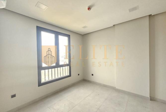 999881 - Property Image 3