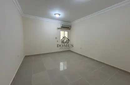 Apartment - 2 Bedrooms - 2 Bathrooms for rent in Tadmur Street - Old Airport Road - Doha