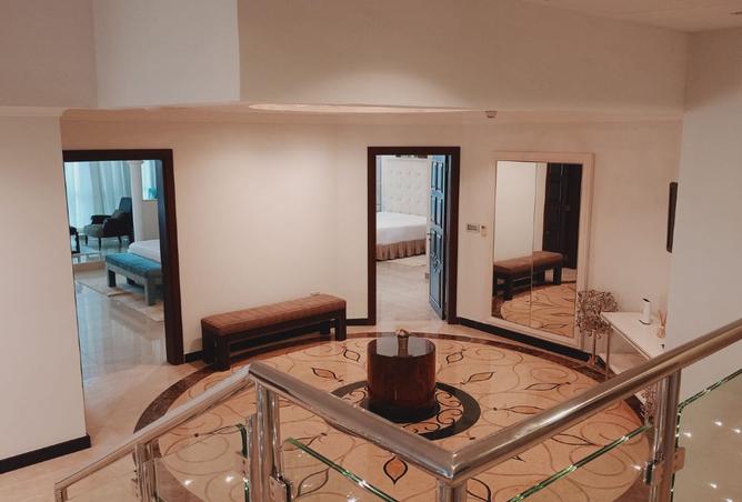 985132 - Property Image 3