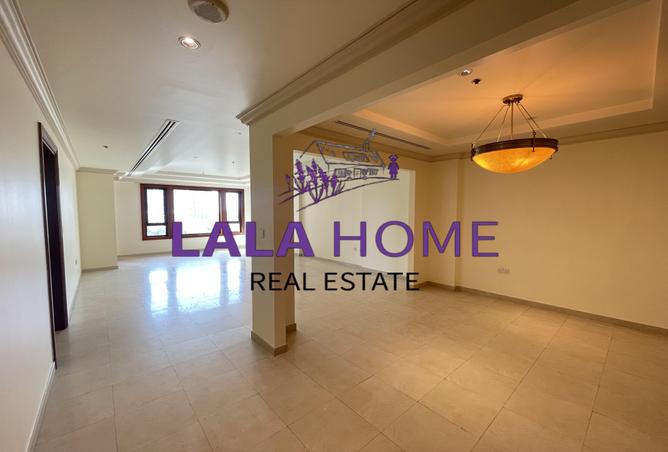 956907 - Property Image 2