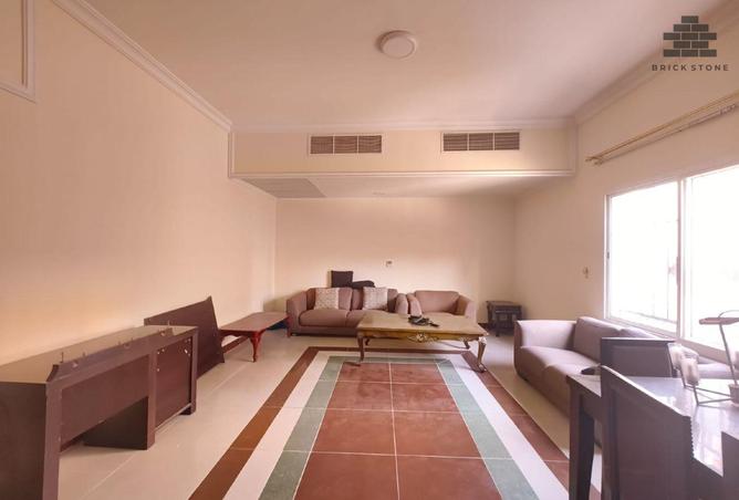 977908 - Property Image 2