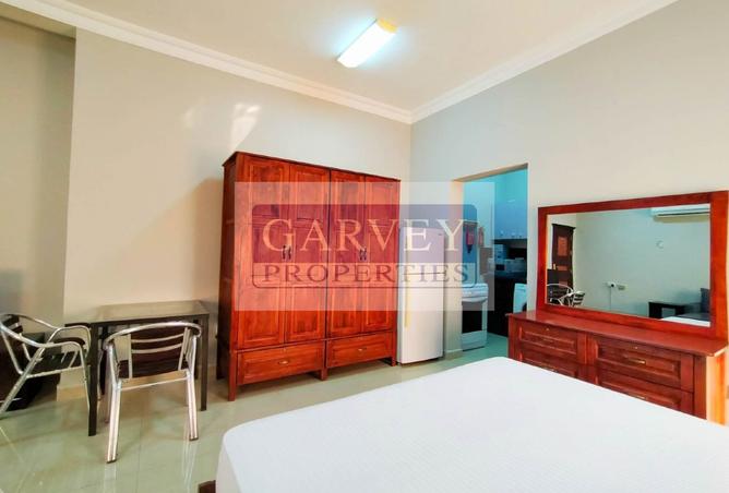 969214 - Property Image 2