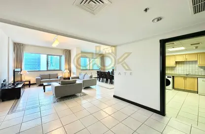 شقة - 2 غرف نوم - 3 حمامات للايجار في برج وست باي - الخليج الجنوبي - الخليج الغربي - الدوحة