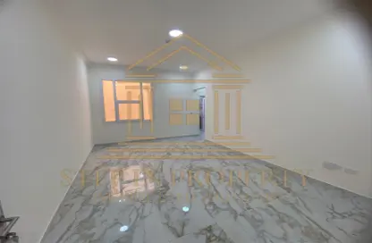 Apartment - 3 Bedrooms - 3 Bathrooms for rent in Salwa Road - Al Aziziyah - Doha