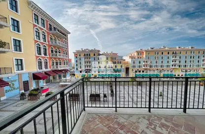 Apartment - 3 Bedrooms - 4 Bathrooms for rent in Nobili - Qanat Quartier - The Pearl Island - Doha