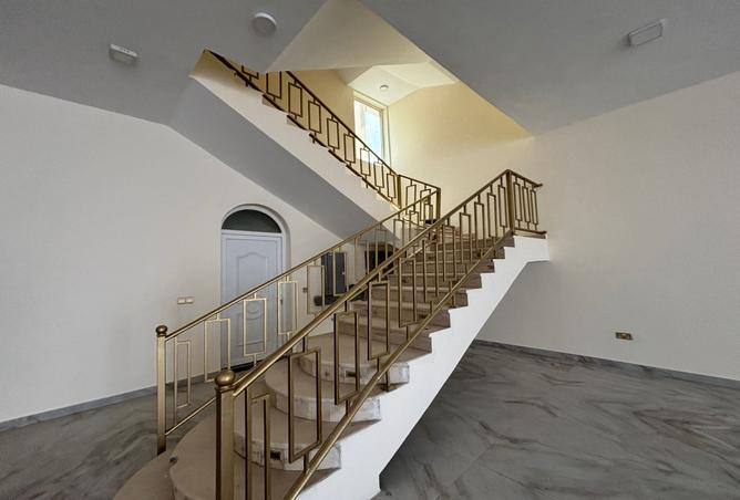 942381 - Property Image 3