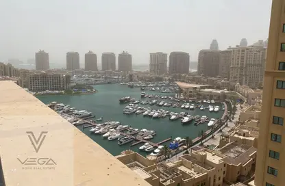 شقة - 2 غرف نوم - 3 حمامات للبيع في جزيرة اللؤلؤة - الدوحة