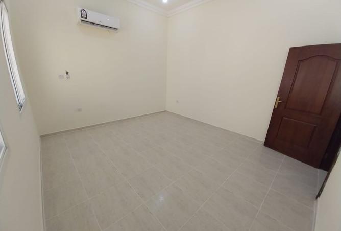 931535 - Property Image 2