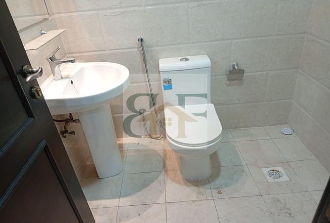 985194 - Property Image 3