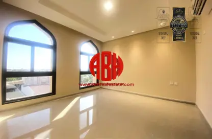 شقة - 2 غرف نوم - 3 حمامات للايجار في بارل غاردن - النعيجة - الدوحة