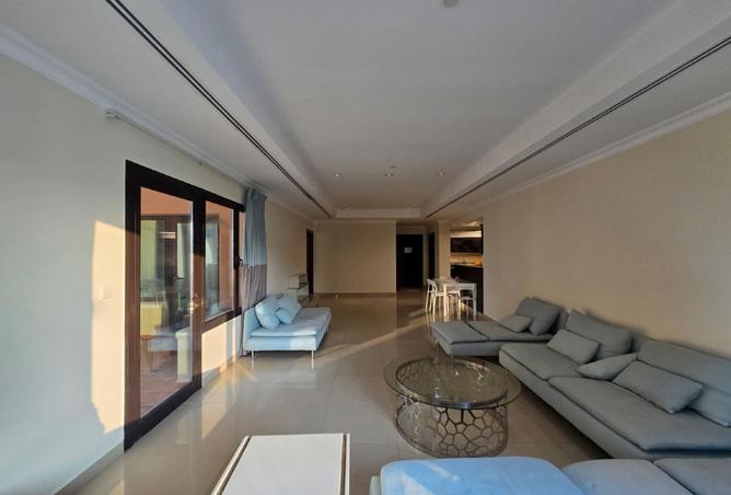 985107 - Property Image 3