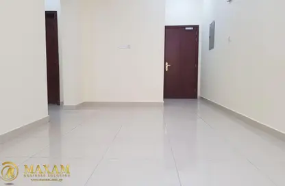 Apartment - 2 Bedrooms - 1 Bathroom for rent in Bin Omran 35 - Fereej Bin Omran - Doha Apartment - 2 Bedrooms - 1 Bathroom for rent in Bin Omran 35 - Fereej Bin Omran - Doha