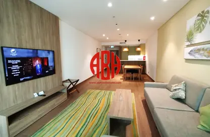 Apartment - 1 Bedroom - 2 Bathrooms for rent in West Bay Tower - West Bay - West Bay - Doha