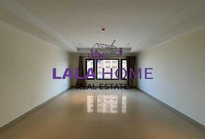 989661 - Property Image 3