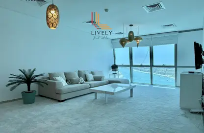 Apartment - 2 Bedrooms - 4 Bathrooms for rent in Zig Zag Tower B - Zig Zag Towers - West Bay - Doha