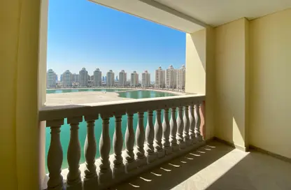 صورة لـ شرفة شقة - 2 غرف نوم - 3 حمامات للايجار في فيفا بحرية شرق - فيفا بحرية - جزيرة اللؤلؤة - الدوحة ، صورة رقم 1