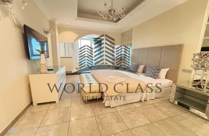 Penthouse - 4 Bedrooms - 7 Bathrooms for rent in Bilal Pearl Villas - The Pearl Island - Doha