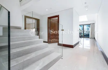 Townhouse - 2 Bedrooms - 3 Bathrooms for sale in The Pearl Island - Doha