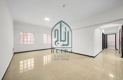 Apartment - 2 Bedrooms - 2 Bathrooms for rent in Al Sadd Road - Al Sadd - Doha