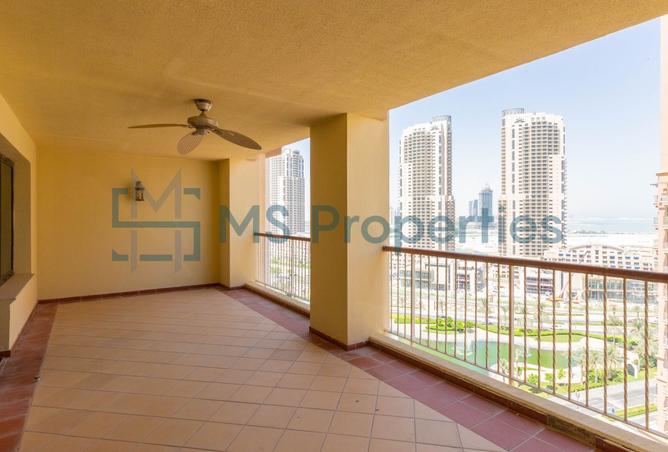 981704 - Property Image 2