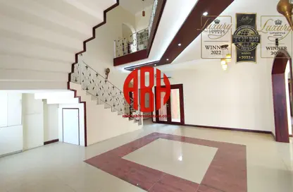 فيلا - 6 غرف نوم - 6 حمامات للايجار في 870 شارع - جنوب الدحيل - الدحيل - الدوحة