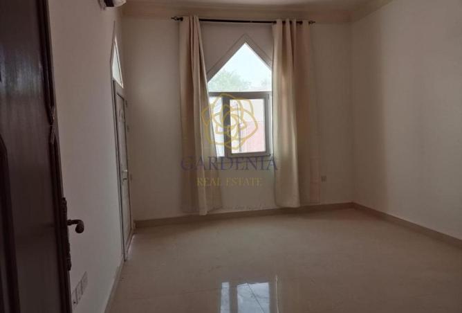 965766 - Property Image 2